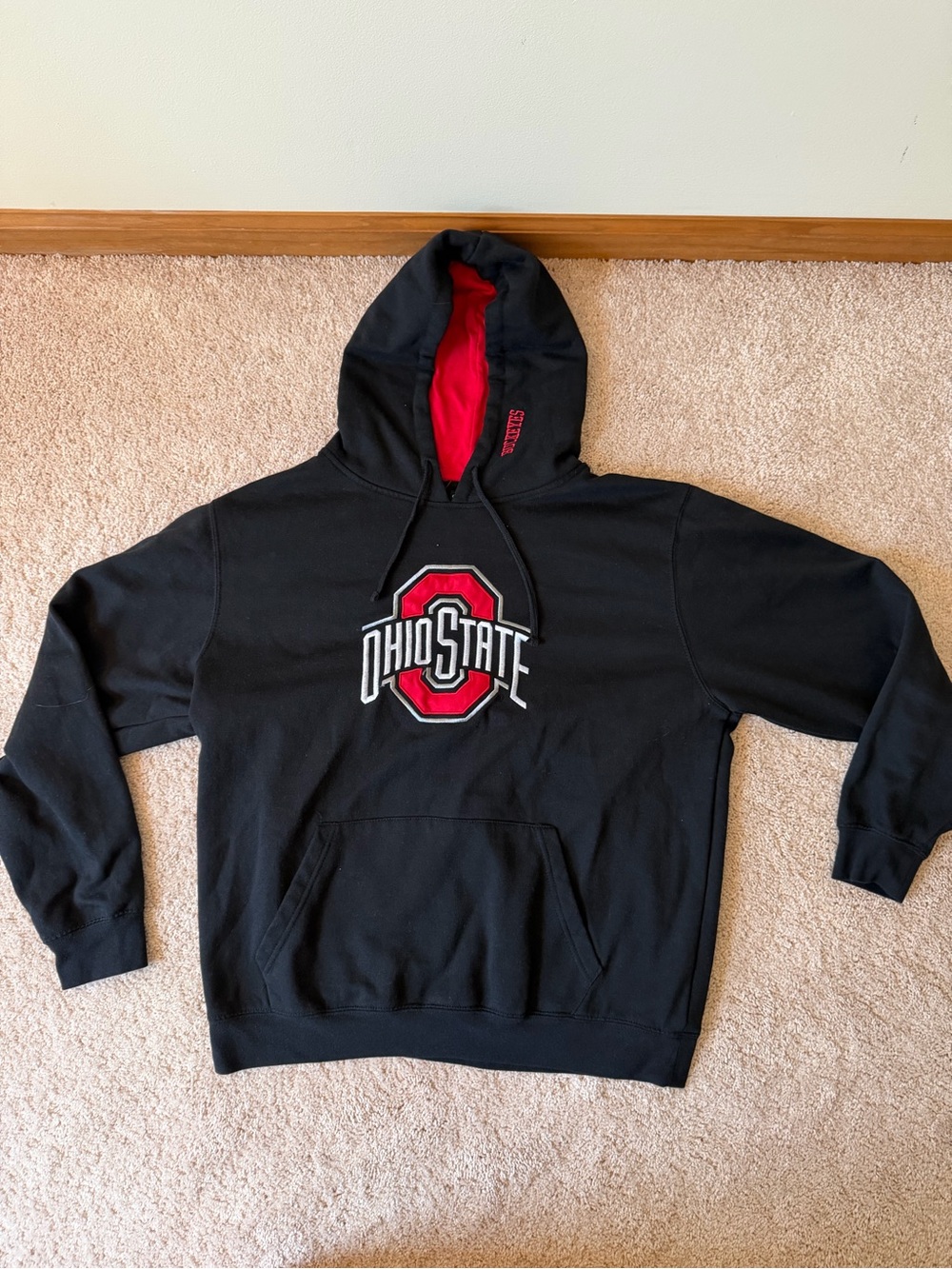 Colosseum Black & Red Ohio State Crewneck Hoodie